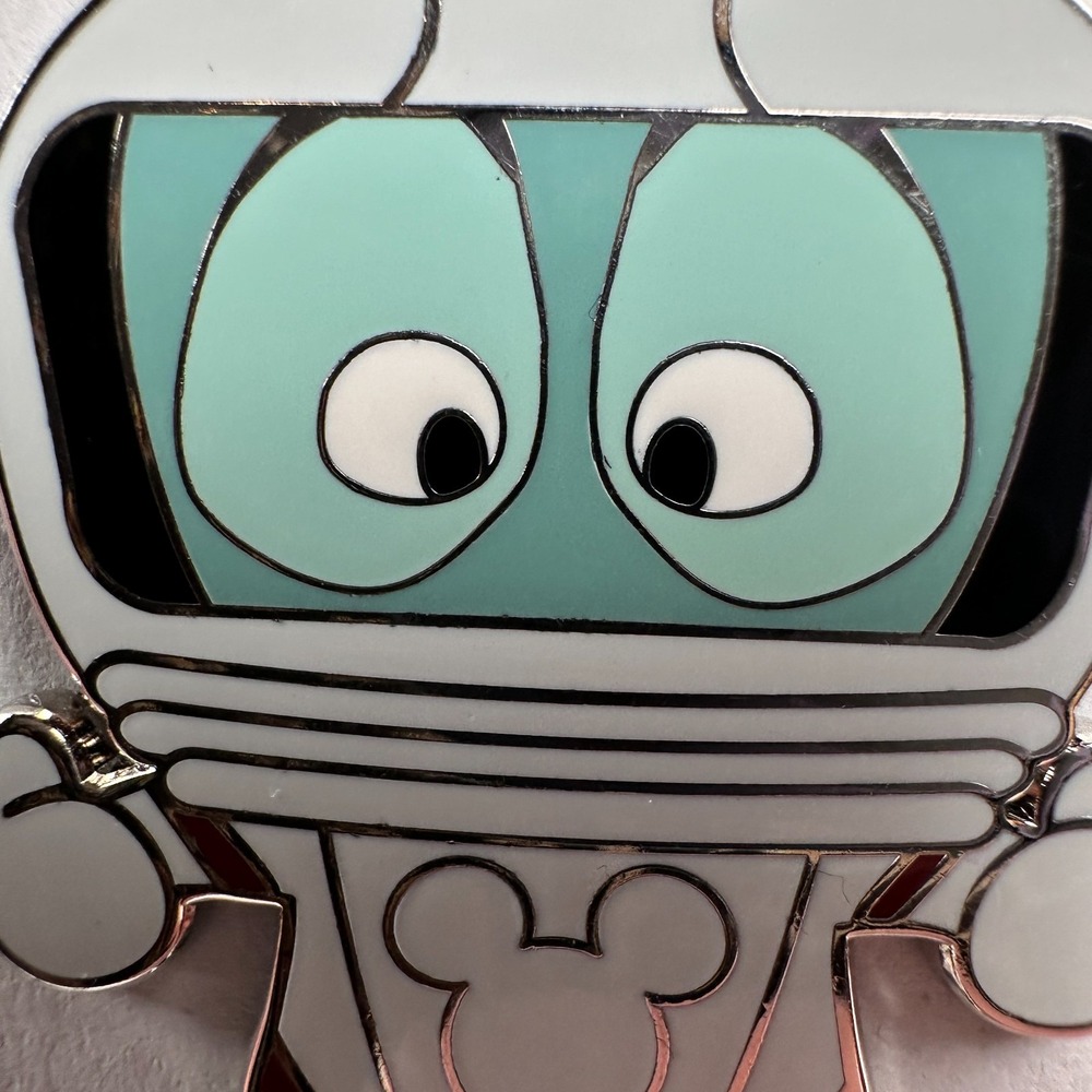 Disney Pin DeeBees Journey Series Astronaut Alien Spacee PP75396 Limited Release - Picture 6 of 7